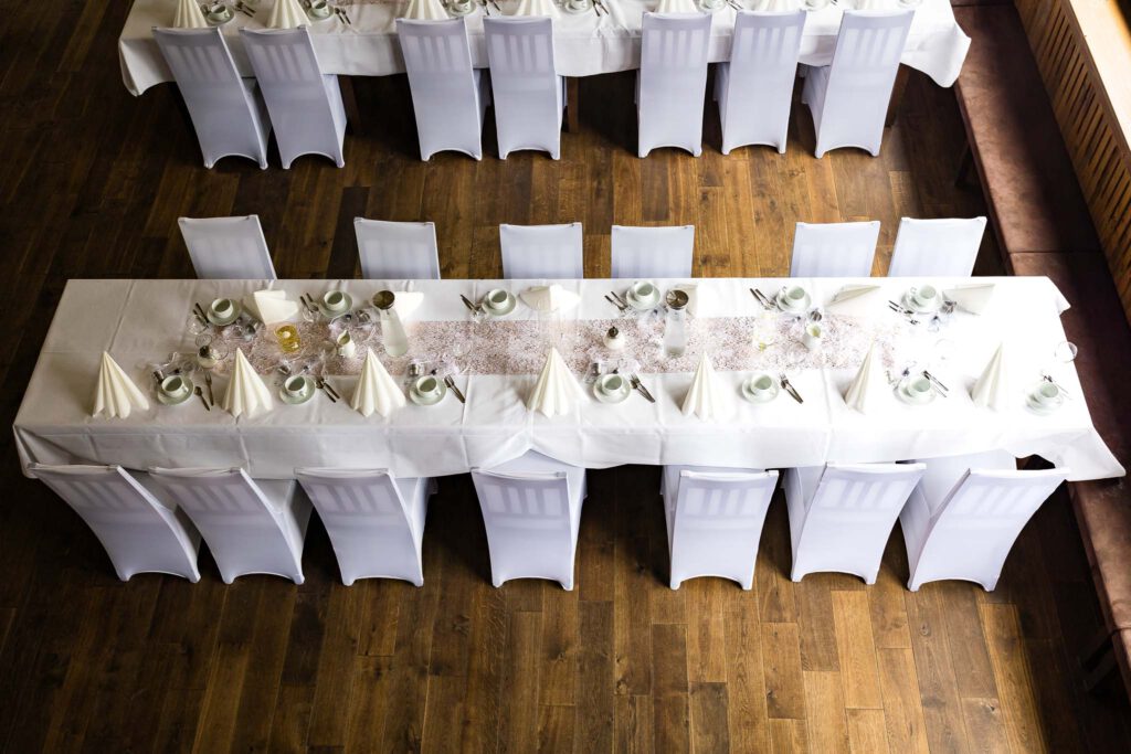 Tischtafel im Gasthaus Schrätzenstaller als Hochzeitslocation