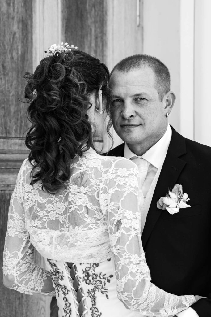 Brautpaarshooting im Kloster Scheyern mit den Hochzeitsfotografen Pfaffenhofen.