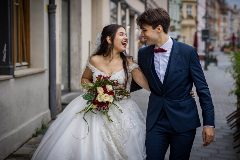 Mehr über den Artikel erfahren Standesamtliche Hochzeit in Augsburg – Mirjam & Pascal