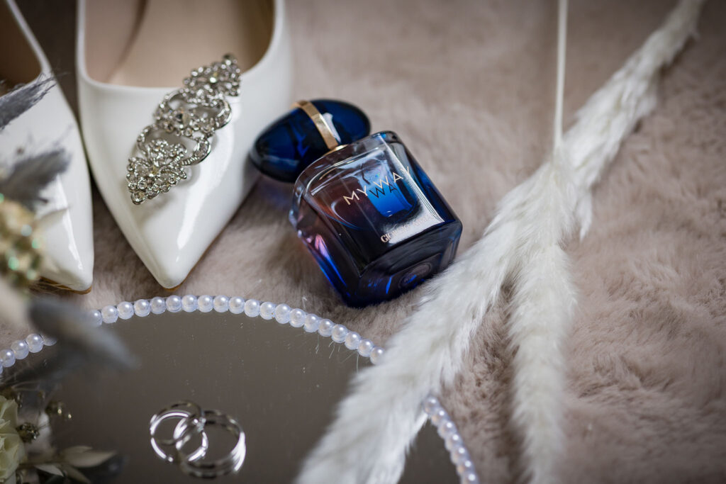 Standesamtliche Hochzeit in Wolnzach doch davor halten wir alle Details beim Getting Ready fest als eure Hochzeitsfotografen Rohrbach.
