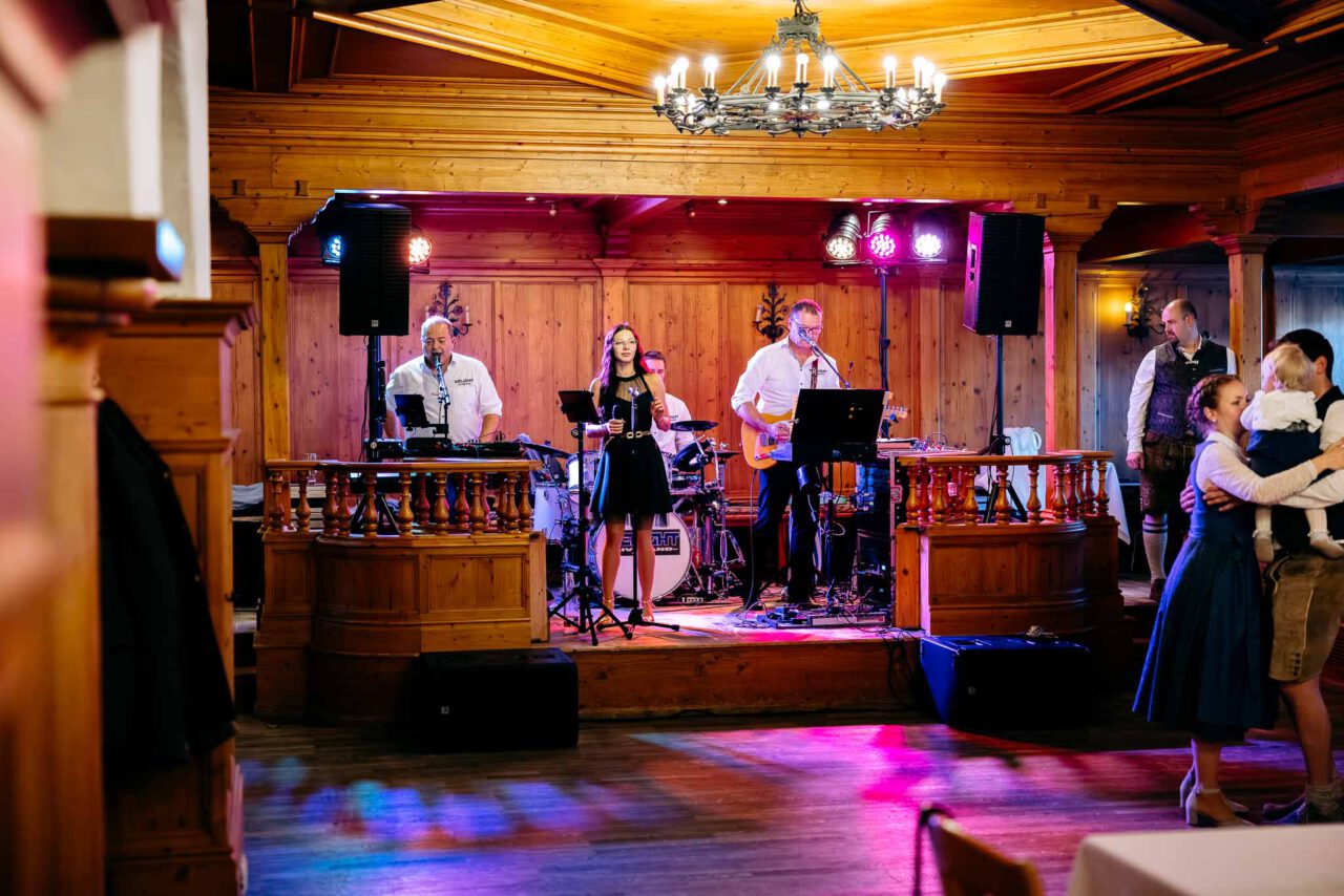 Hochzeitsband Delight beim Fuchswirt in Allershausen komplett