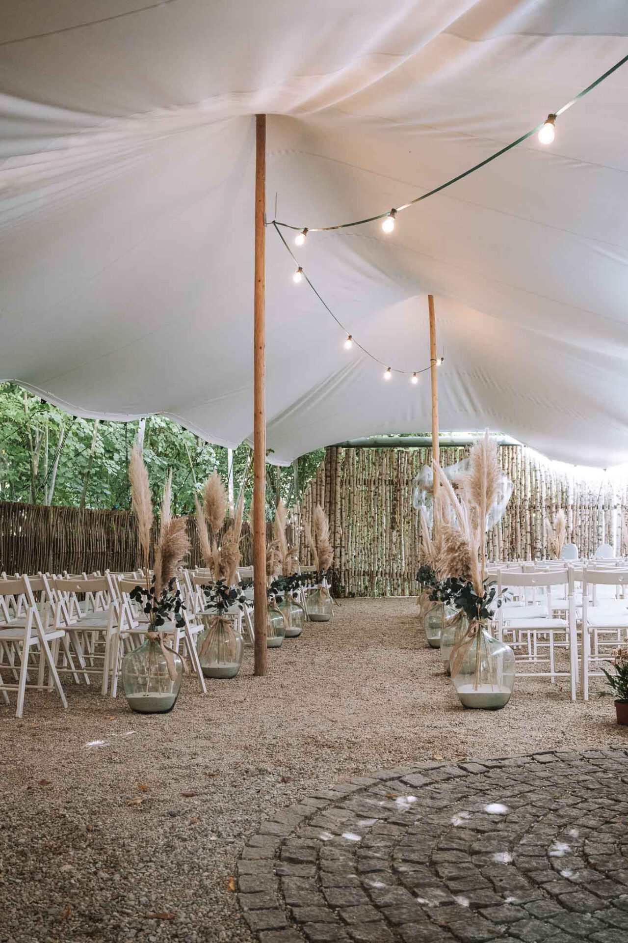 Freie Trauung mit Pampasgras Ballone beim Rockermeier in Unterpindhart