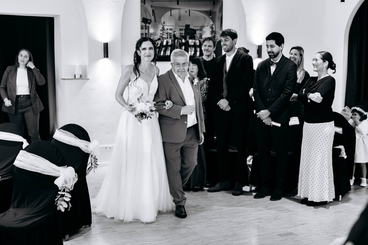 Brauteinzug im Blauen Saal im Rabenwirt Pullach