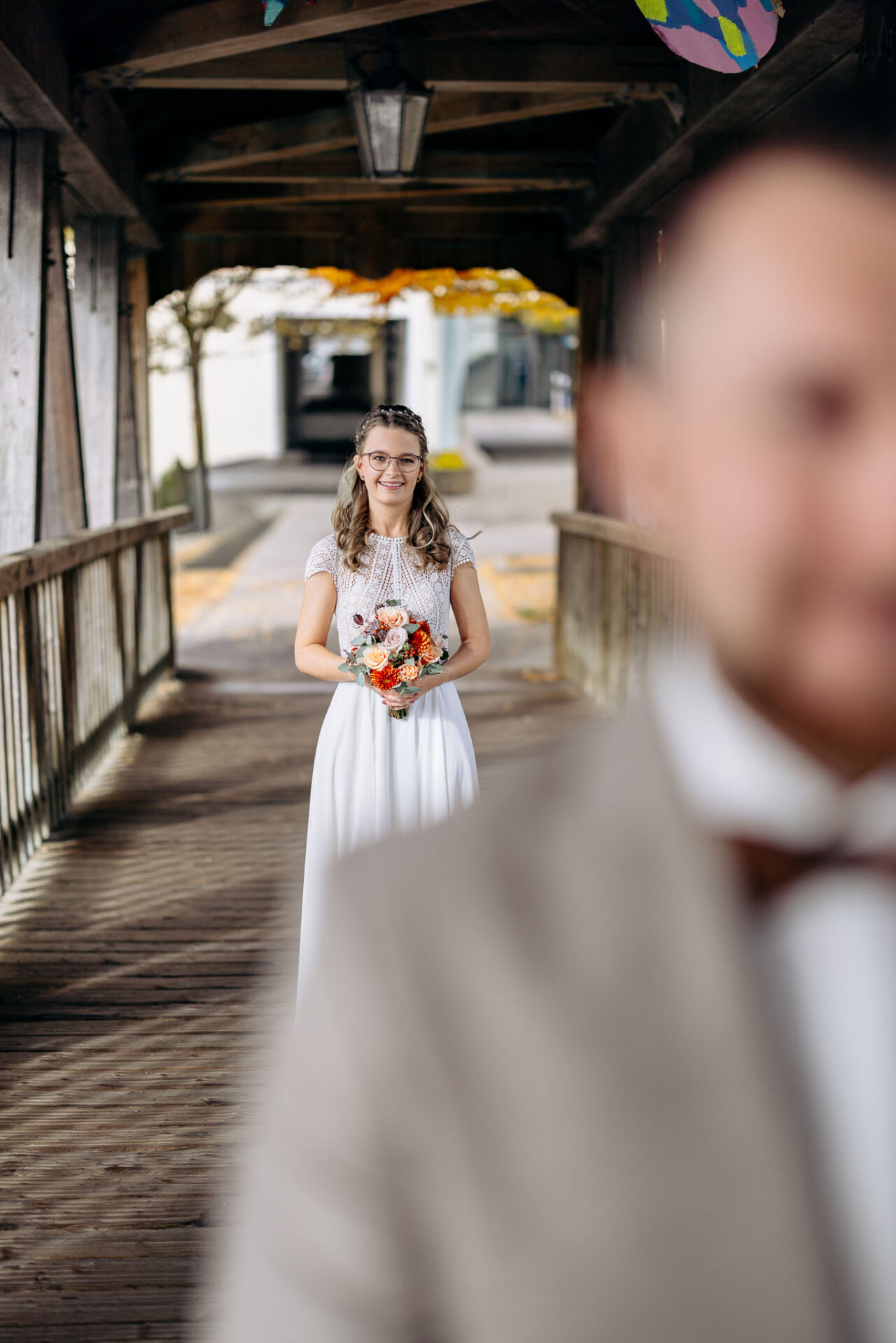 First Look auf der alten Holzbrücke in Wolfratshausen
