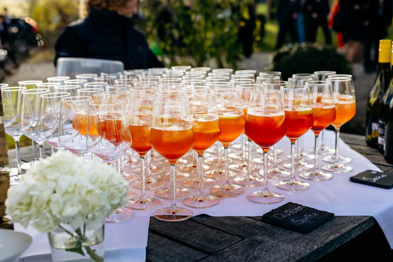 Sekt und Aperol beim Sektempfang in Maiers Hofstubn