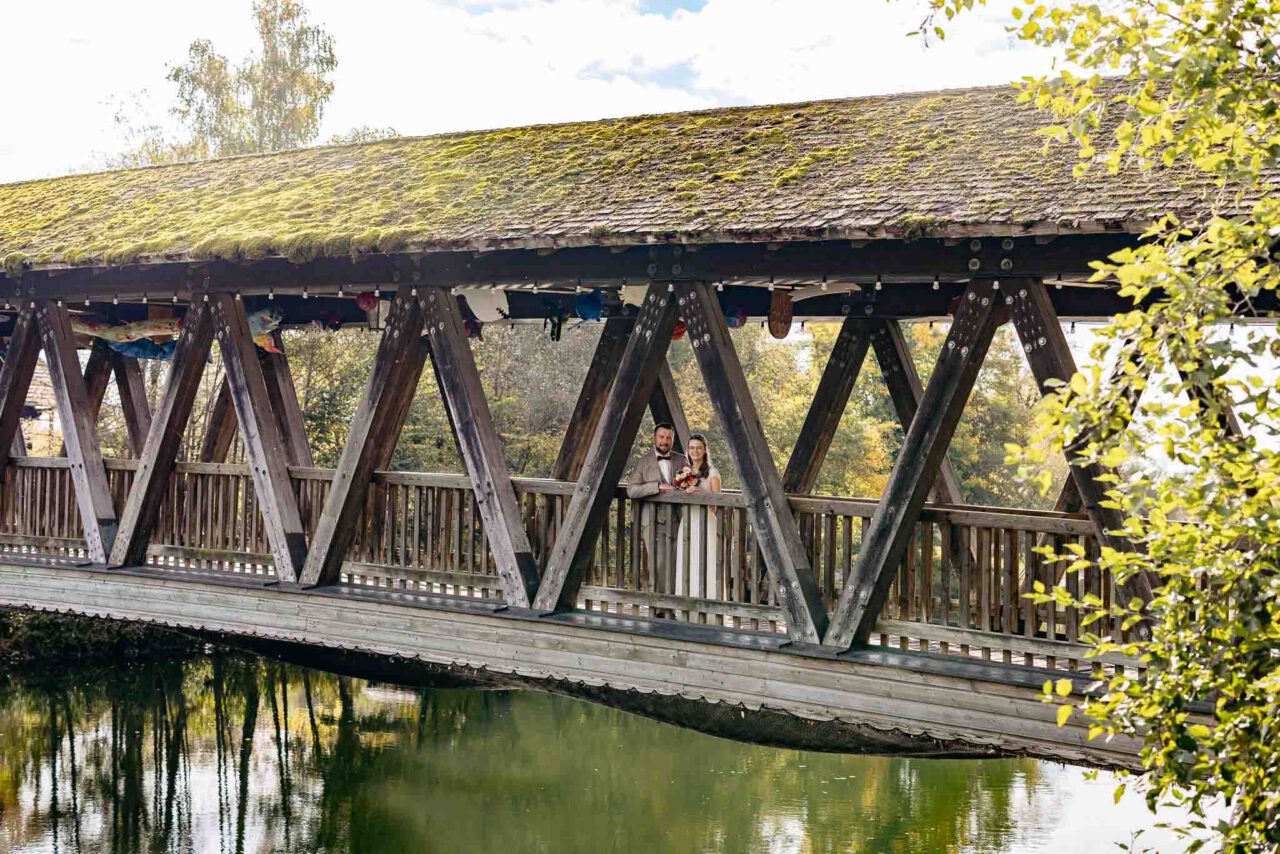 Alte Wolfratshausner Brücke hinter dem Standesamt Wolfratshausen