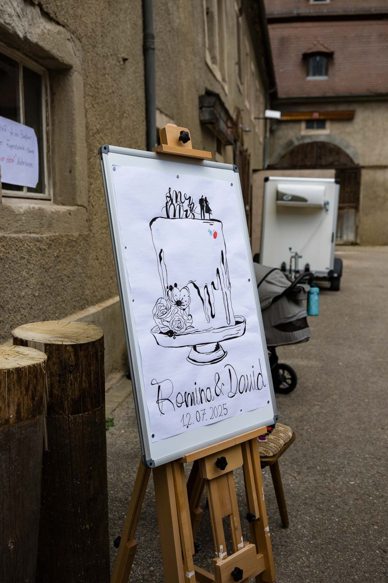 Dekoration vor dem Ochsenstall in Ellingen