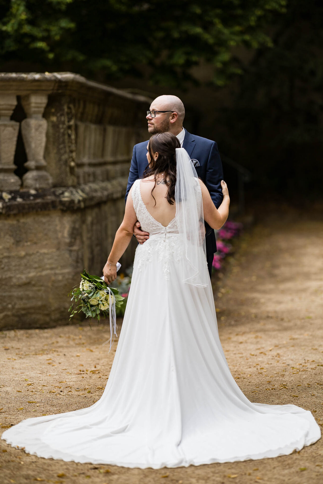 Rückenfreies Kleid von Bella Sposa im Schloss Fürst Carl Ellingen