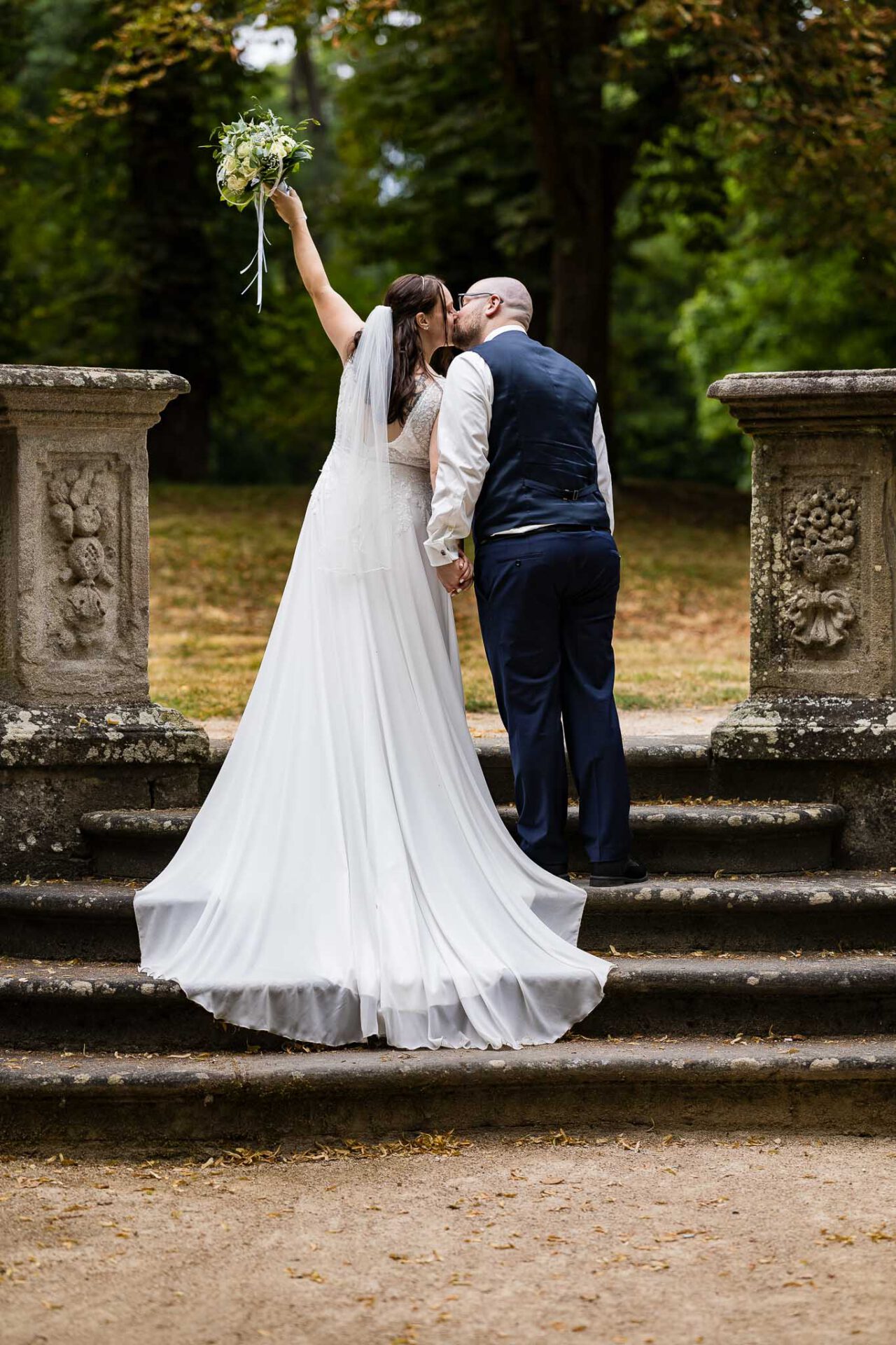 Brautpaarshooting im Schlossgarten der Fürst Carl Schlossbrauerei Ellingen