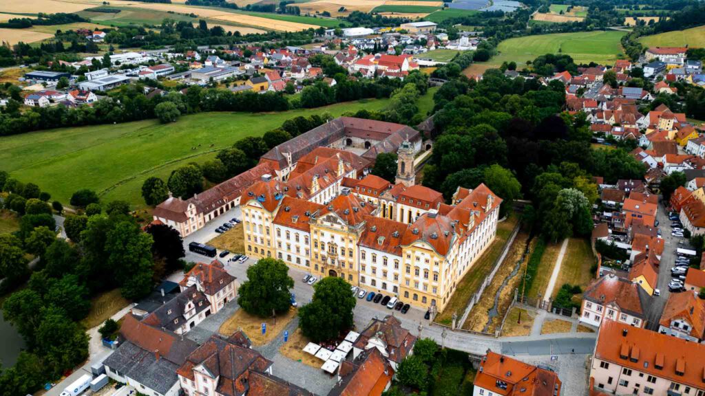 Drohnenaufnahme Schloss Fürst Carl Ellingen und Fürst Carl Schlossbrauerei Ellingen