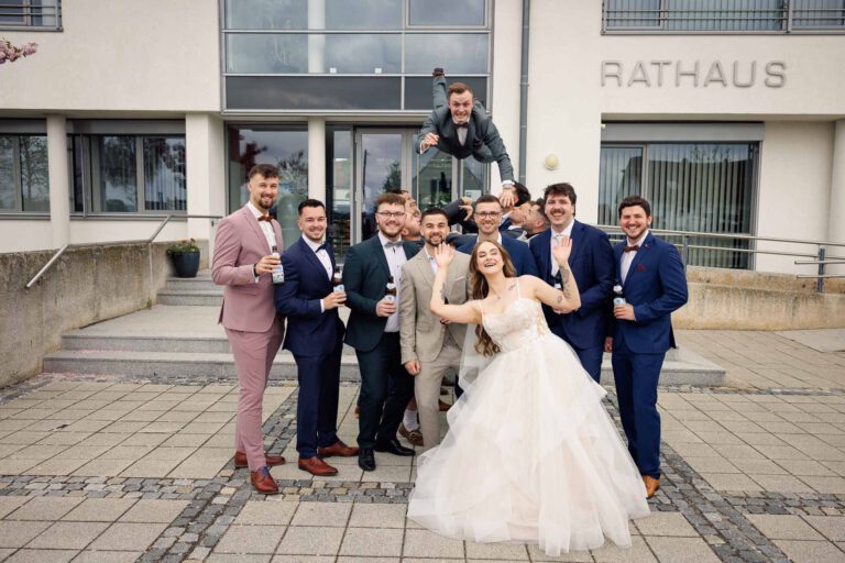 Mehr über den Artikel erfahren Standesamt Königsmoos