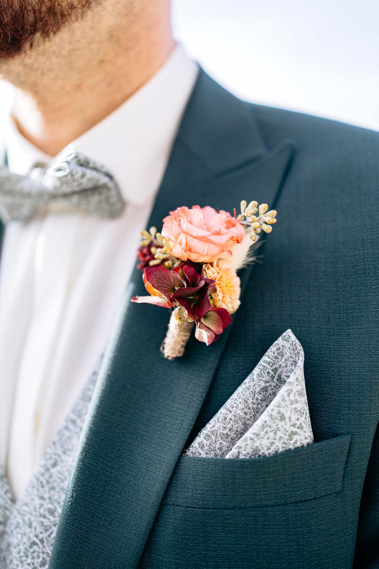 Anstecker für den Bräutigam der Blumenbinderei Bachmeier aus Freising