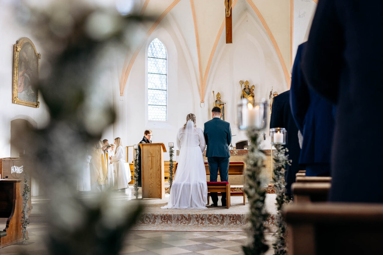 Kirche St. Alban in Hörgertshausen bei einer kirchlichen Trauung