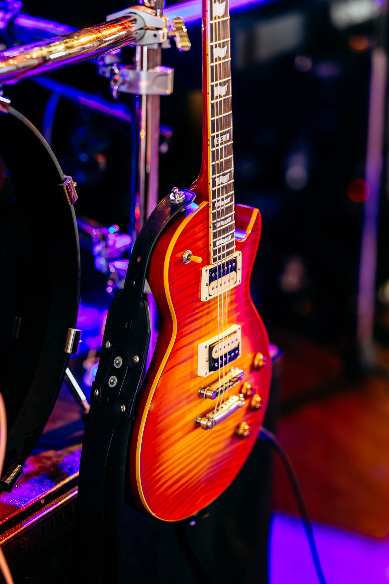 Gitarre der Hochzeitsband Vis a Vis aus Fahlenbach