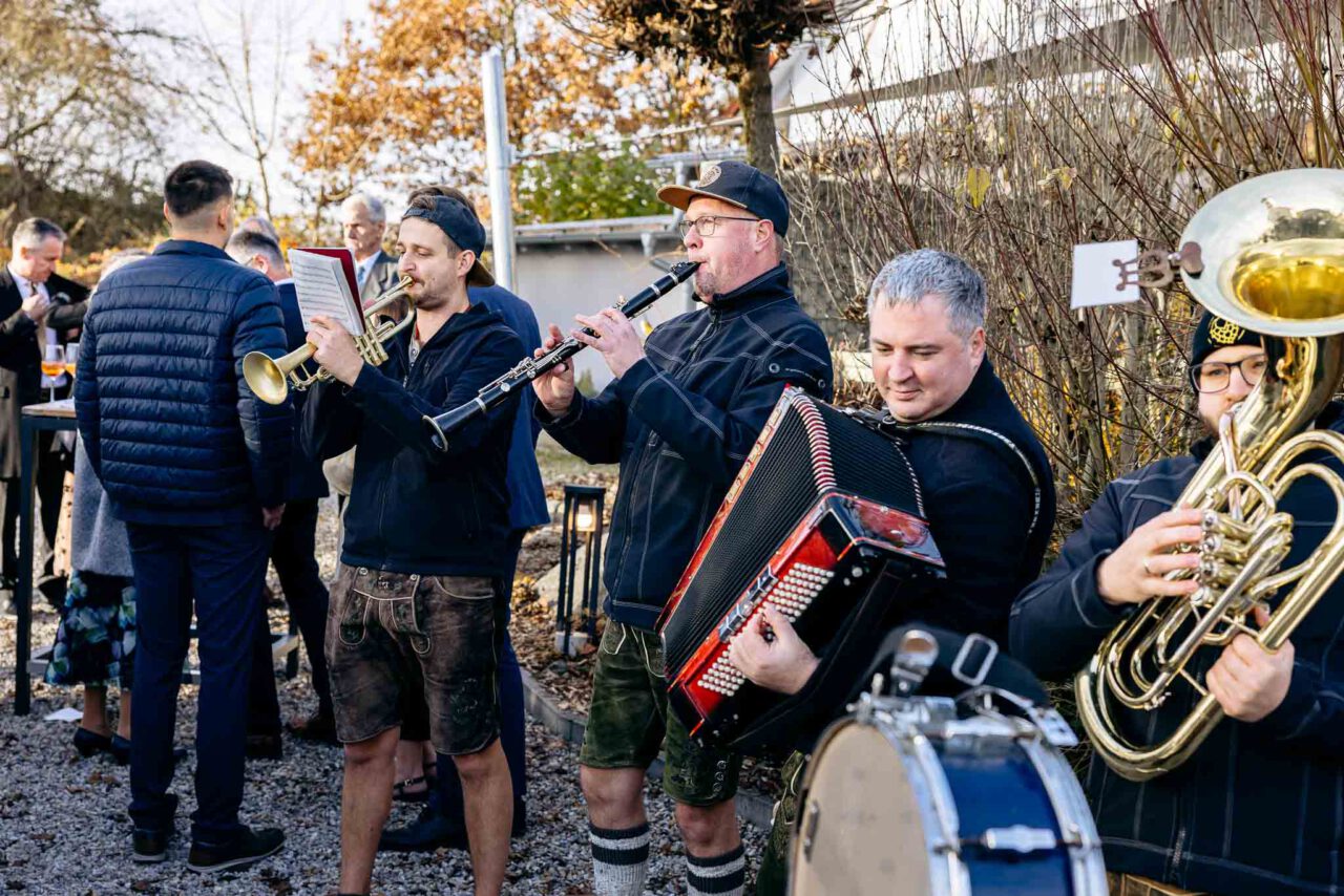 Vis a Vis die Partyband beim Sektempfang sorgt für Stimmung