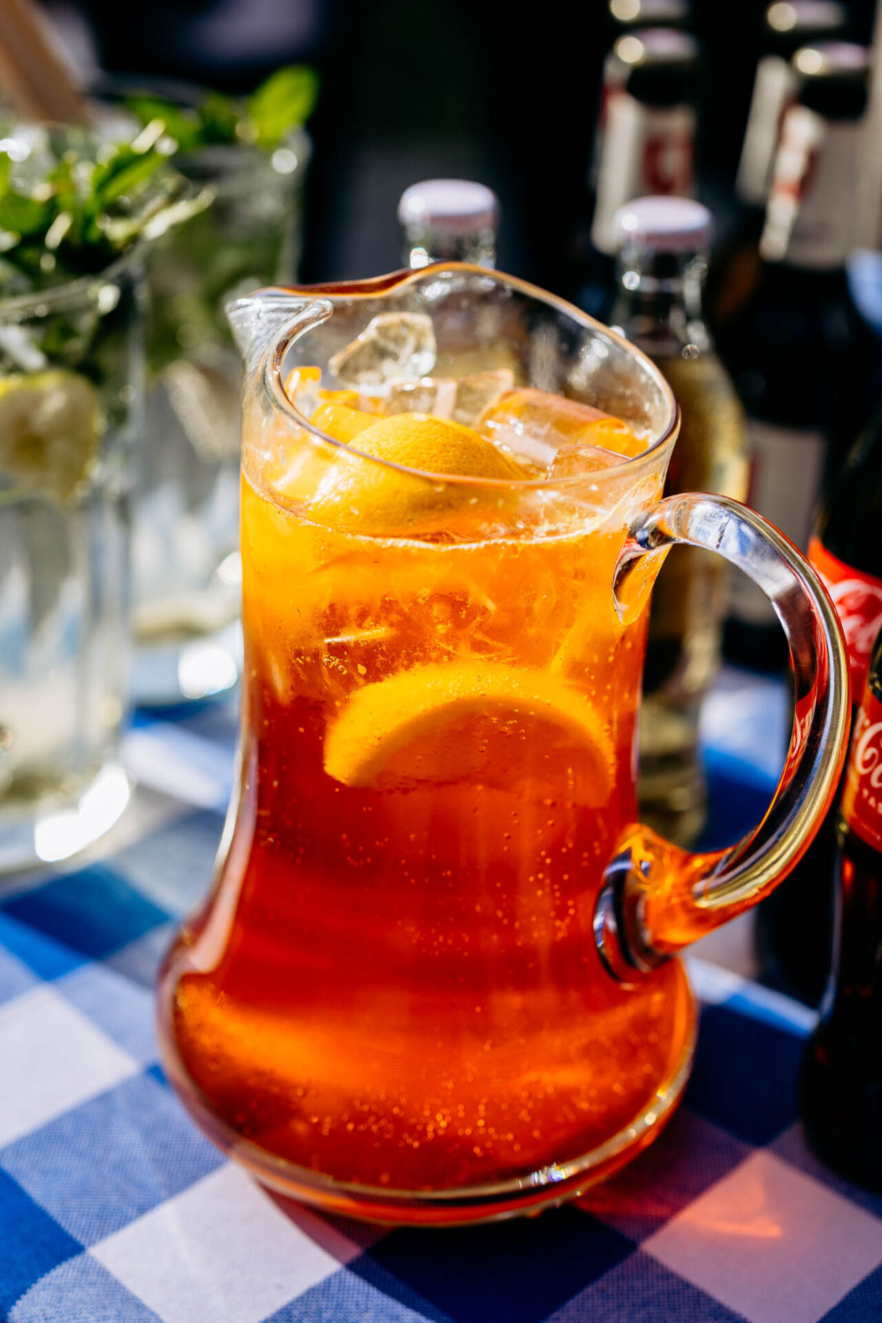 Detailaufnahme der Karaffe mit Appetitiven beim Buchscharner Seewirt