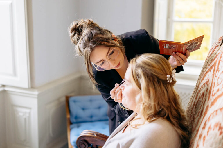 Mehr über den Artikel erfahren Stylistin Kati Beautisone in Pöttmes