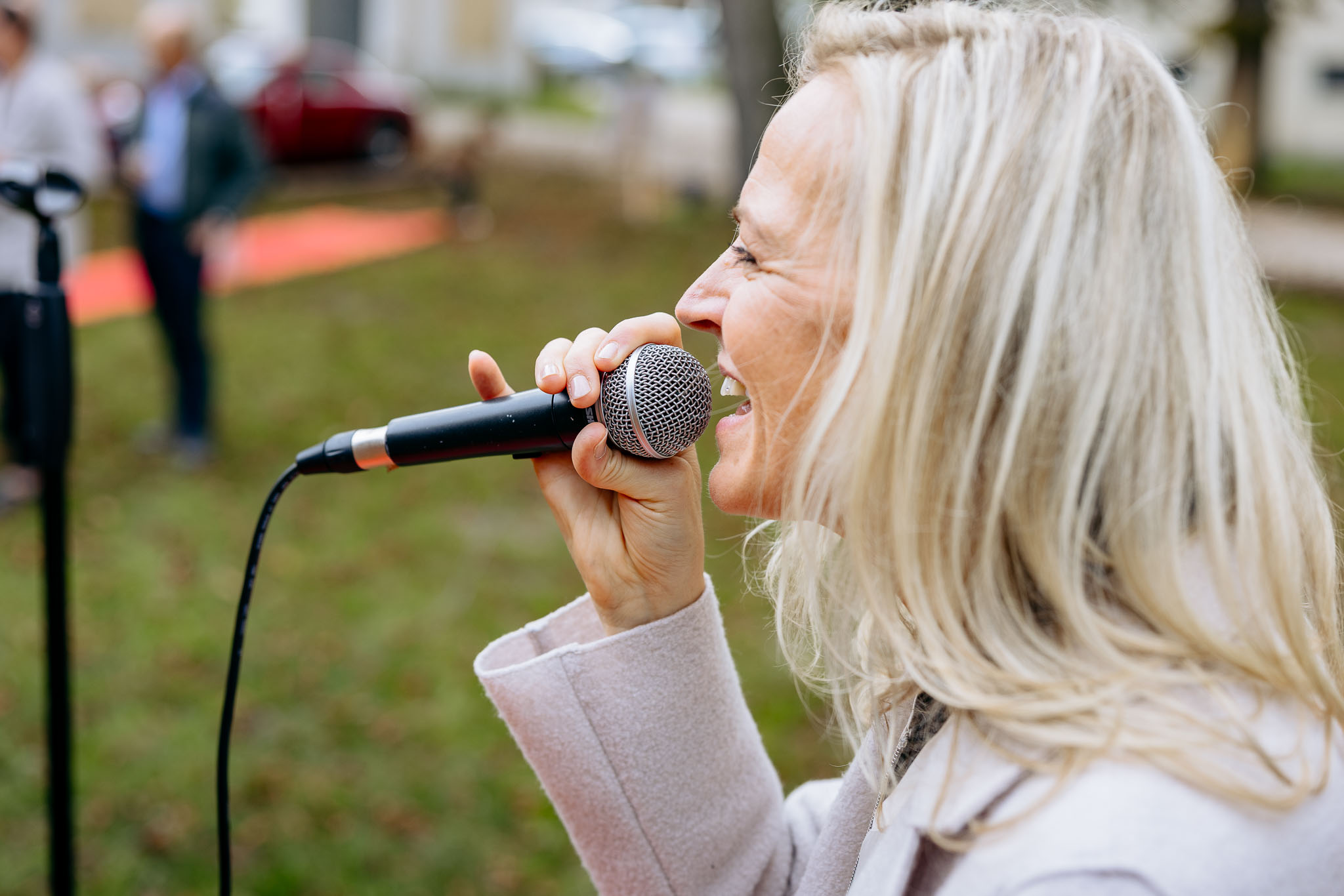 Mehr über den Artikel erfahren Sängerin & Traurednerin Herzsinfonie Schrobenhausen